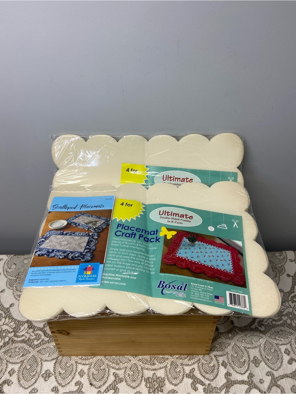 Scalloped Placemats Quilting Pattern & 2 Unopened Pkgs of Bosal Placemat Packs